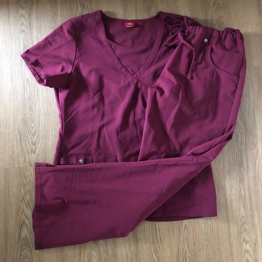 Dickies Scrubs